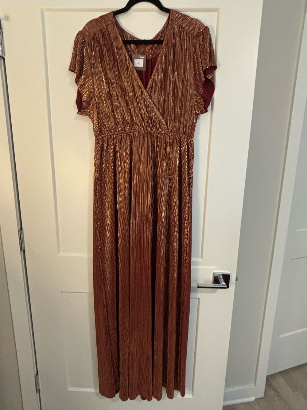 NWT See And Be Seen Metallic Copper V-Neck Maxi Dress Size L